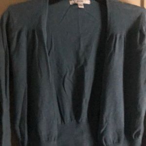 needs a few buttons fixed Steel blue cardigan, good condition overall